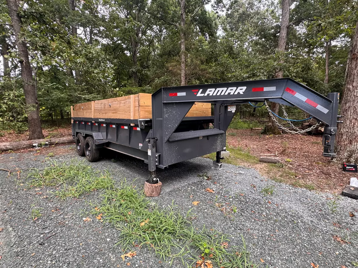 16ft Lamar 16K Gooseneck Dump Trailer