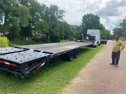 40' Flatbed trailer with Straps and winch