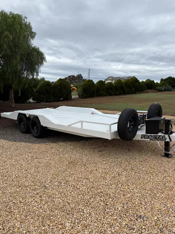 2025 Fractal 20' x 102" Drive Over Fender Trailer