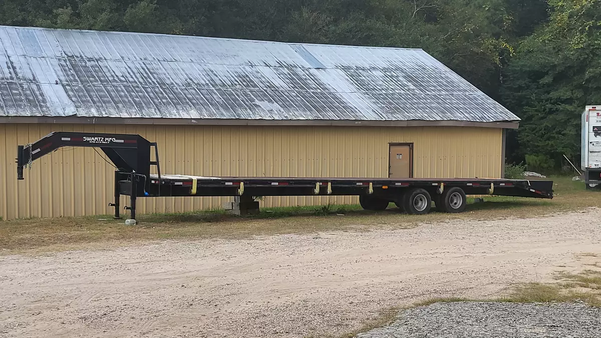 40 FT Flatbed Trailer- Mega Ramp- Gooseneck