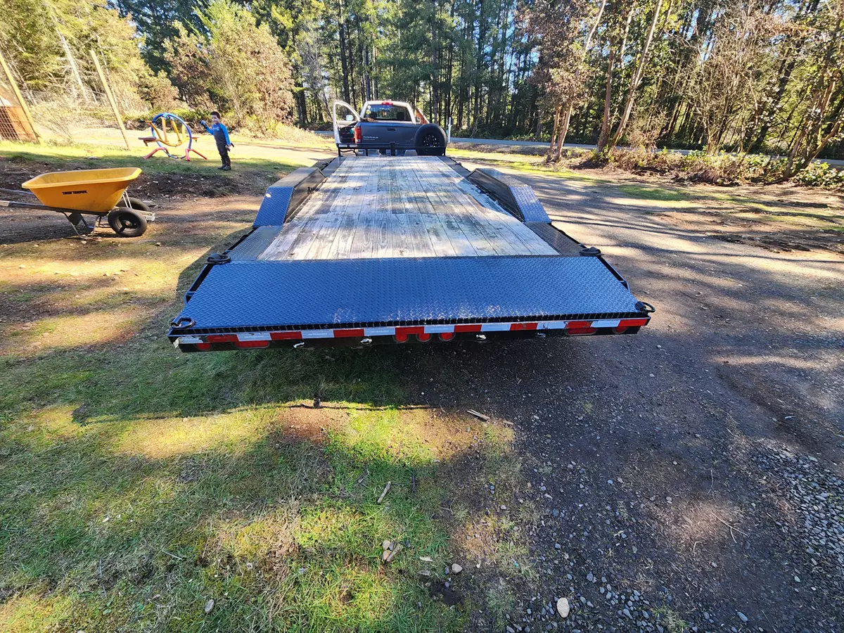 2023 PJ 24ft 14k. Car/equipment trailer