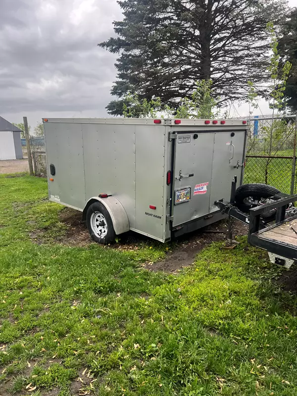 6' x 8' Enclosed Trailer