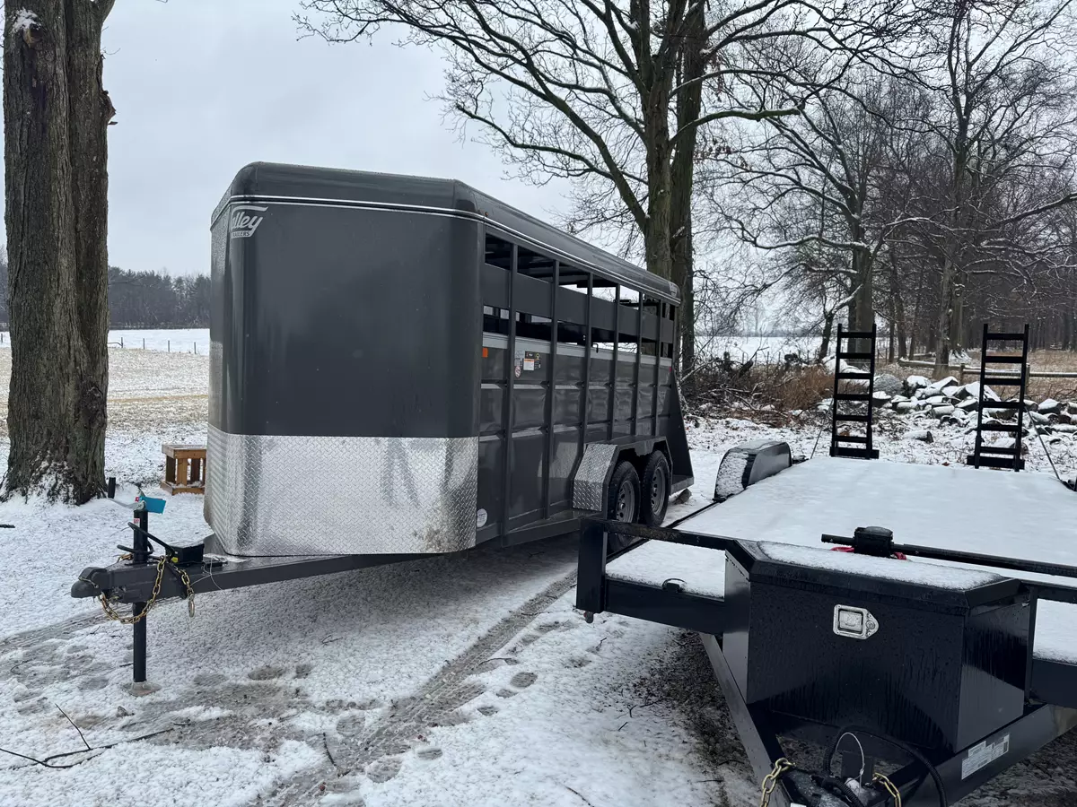 16' stock trailer
