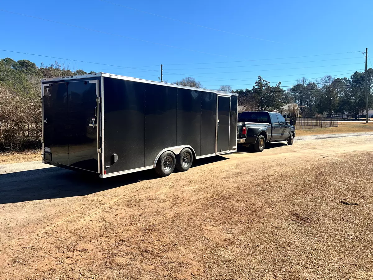 8'.5 x 20' Double Axle Enclosed Trailer Car/Freight