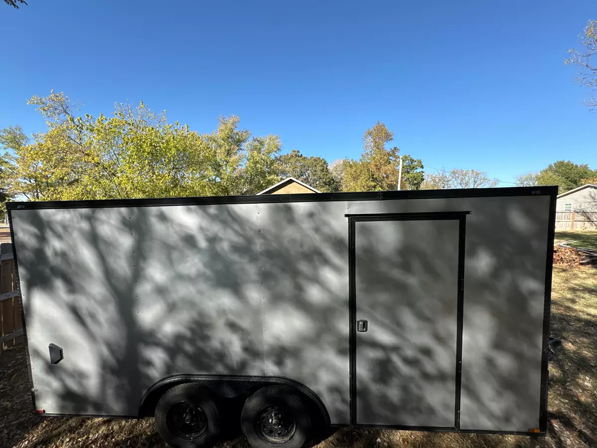 16 ft enclosed car hauler