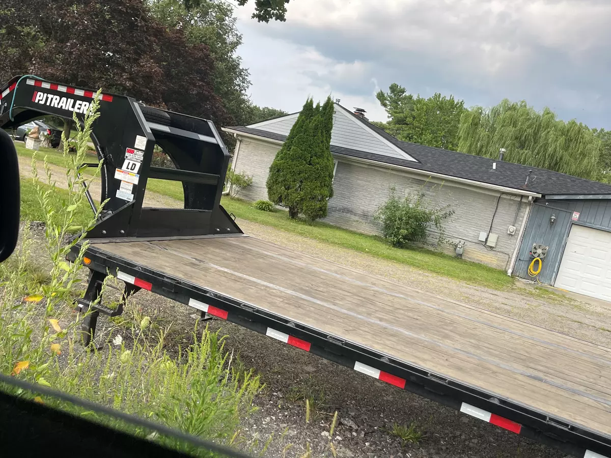 40' Gooseneck Flatbed Trailer