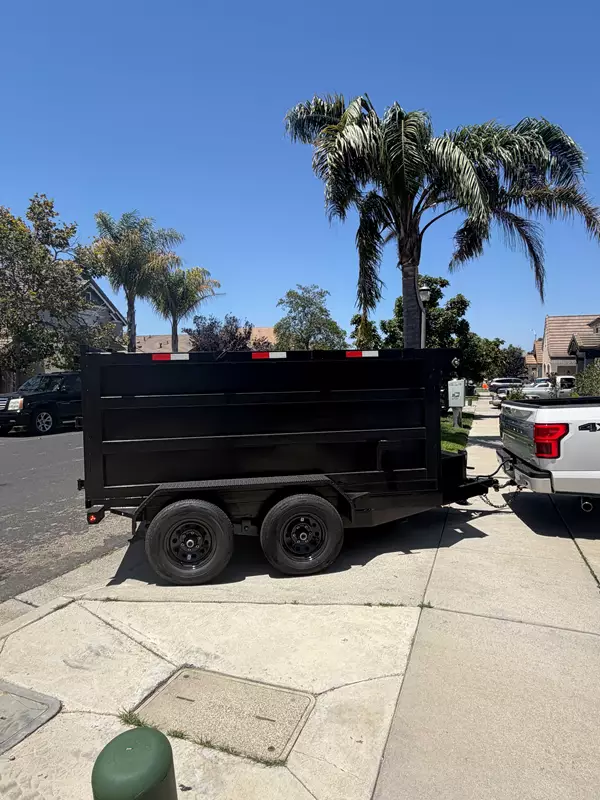 10' x 8' x 4' Dump Trailer