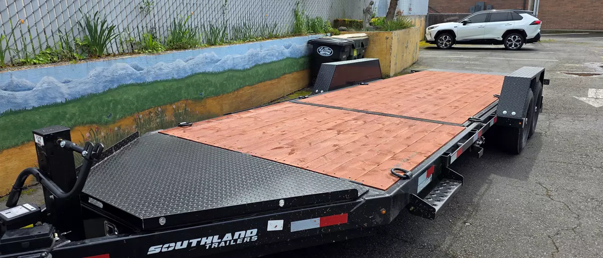 Tilt bed trailer.   22ft