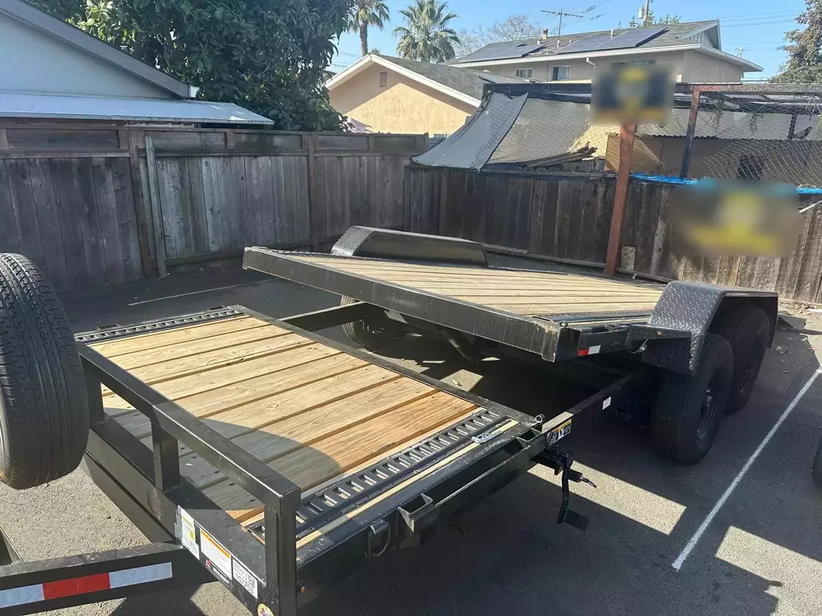 7' x 20' Tandem Axle Tilt Trailer