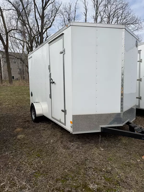  12’ Enclosed Extra height 