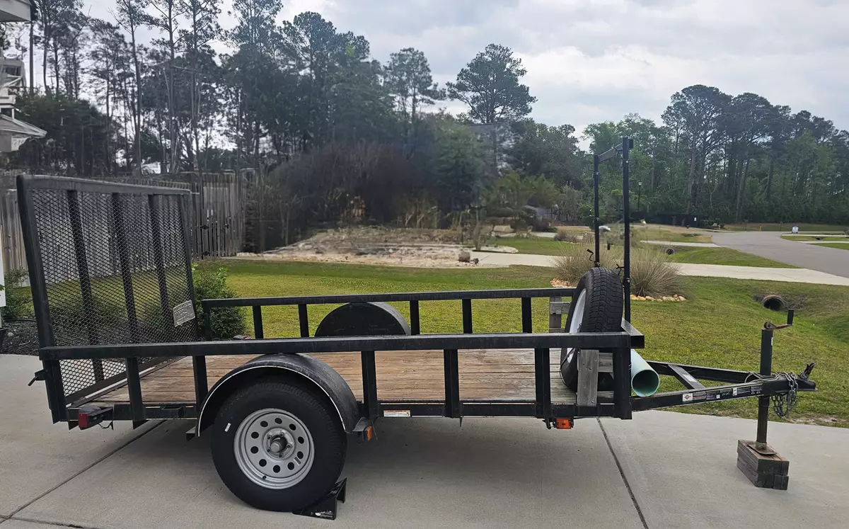5'.5 x 10' Utility Trailer