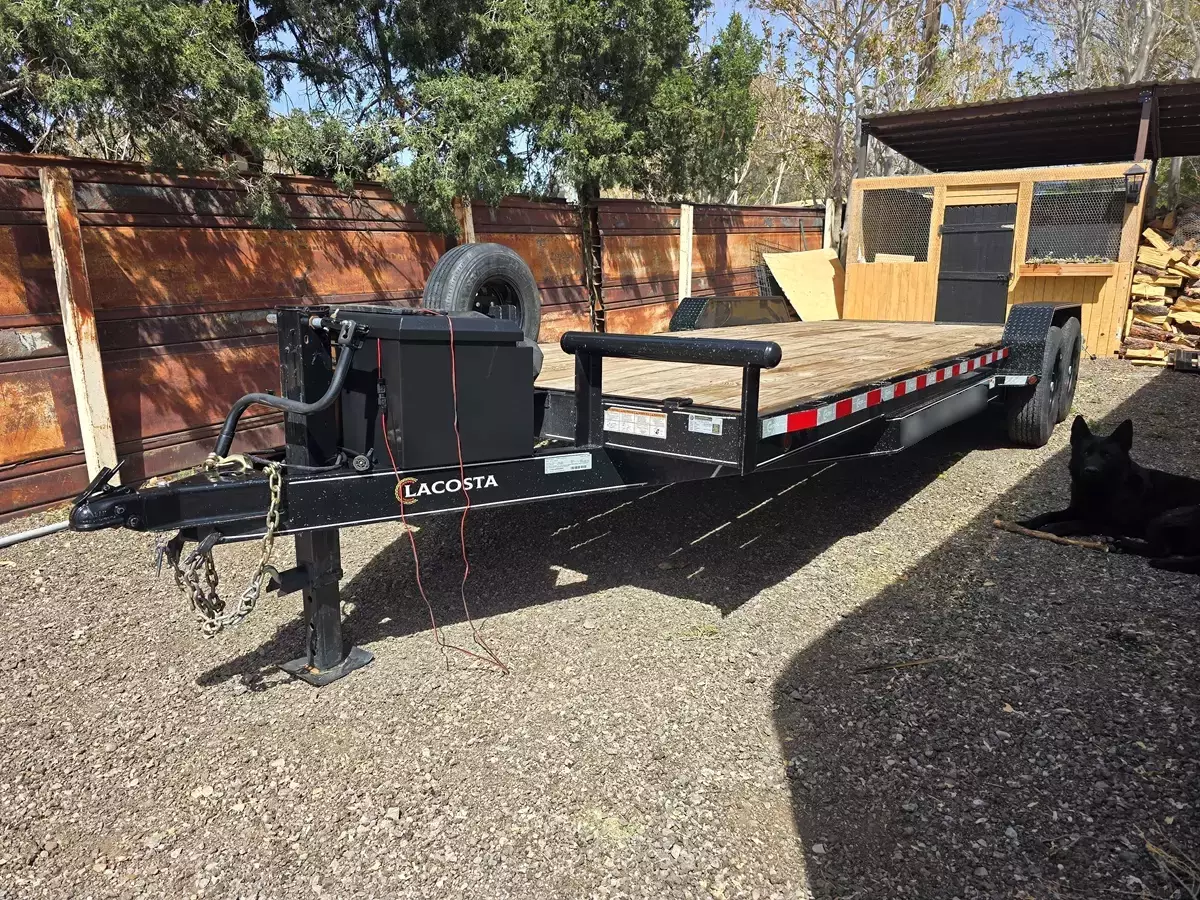 22ft Equipment / Car Hauler Trailer