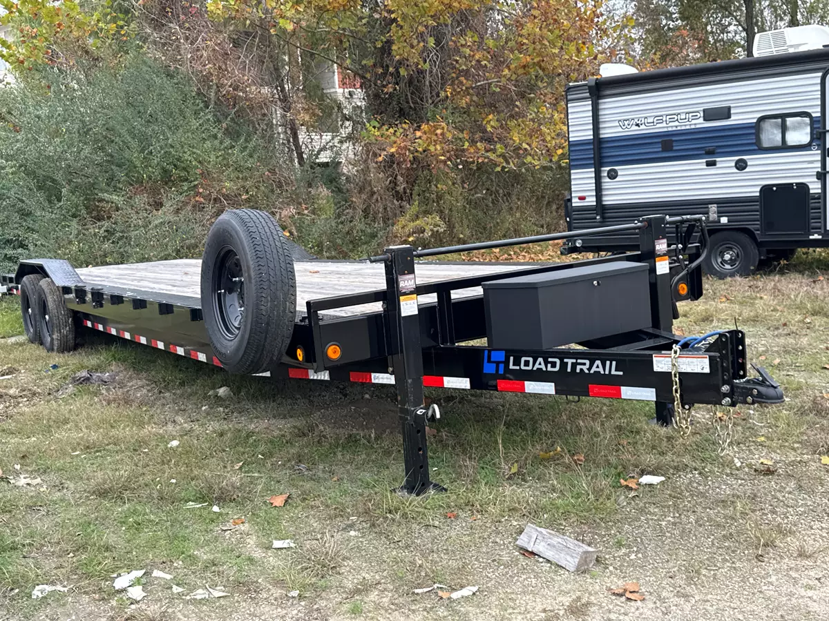 102 x 32’ with drive over fenders