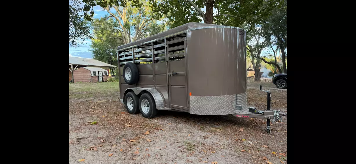 Livestock Bumper Trailer