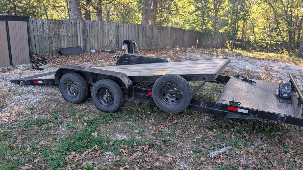 22ft Tilt Car/Equipment Trailer 