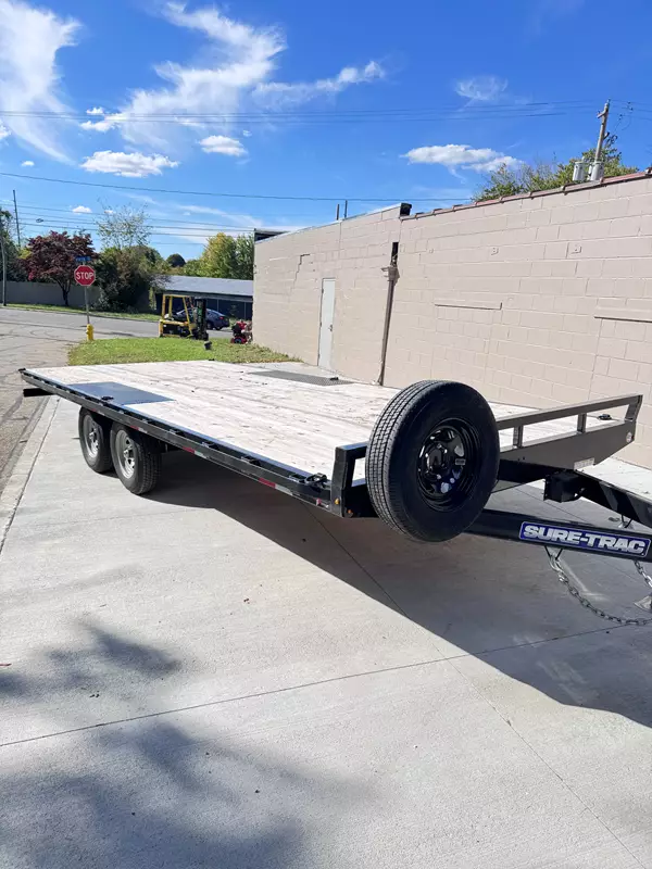 Sure-Track 8.5’ x 20’ Deck-Over Trailer 