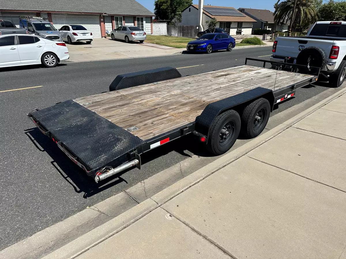 20' x 6'11" Equipment Trailer