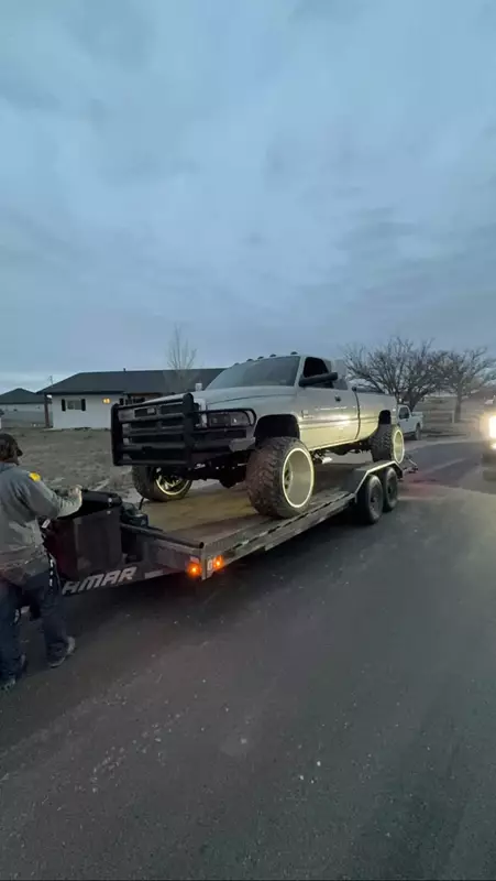 22' Lamar super wide car hauler