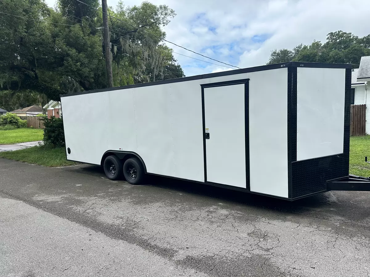 8.5x24 Car Hauler with winch 