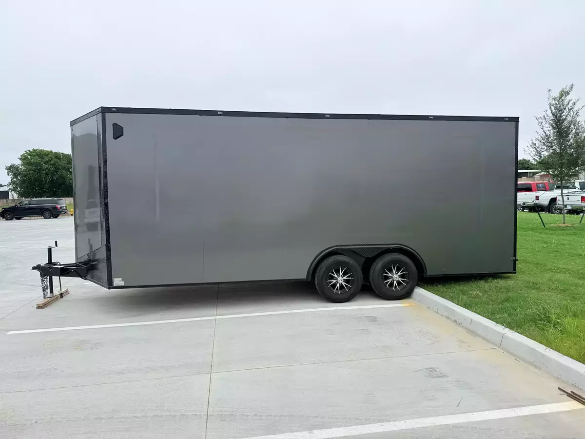 20' x 8'.5 x 7'.5 Enclosed Car Hauler Trailer