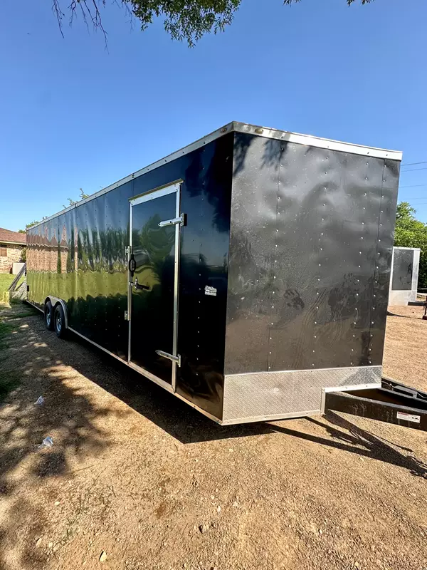 28' x 8.5' Enclosed Trailer