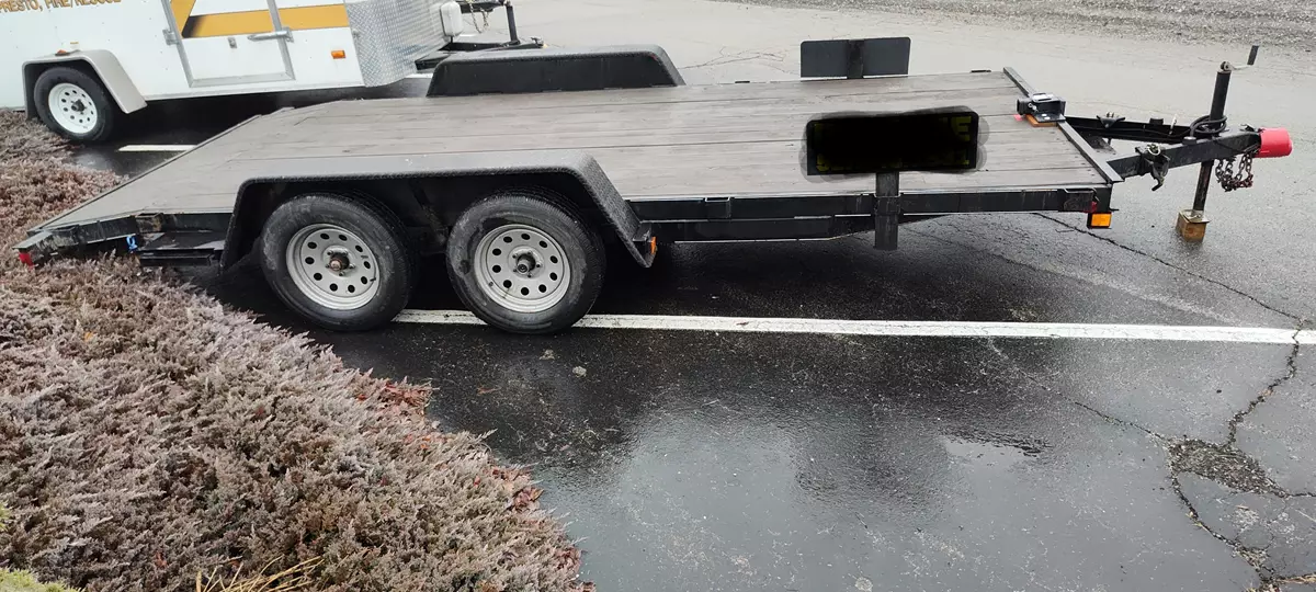 16' Car Hauler WITH winch, flip fender, dove tail, 7K