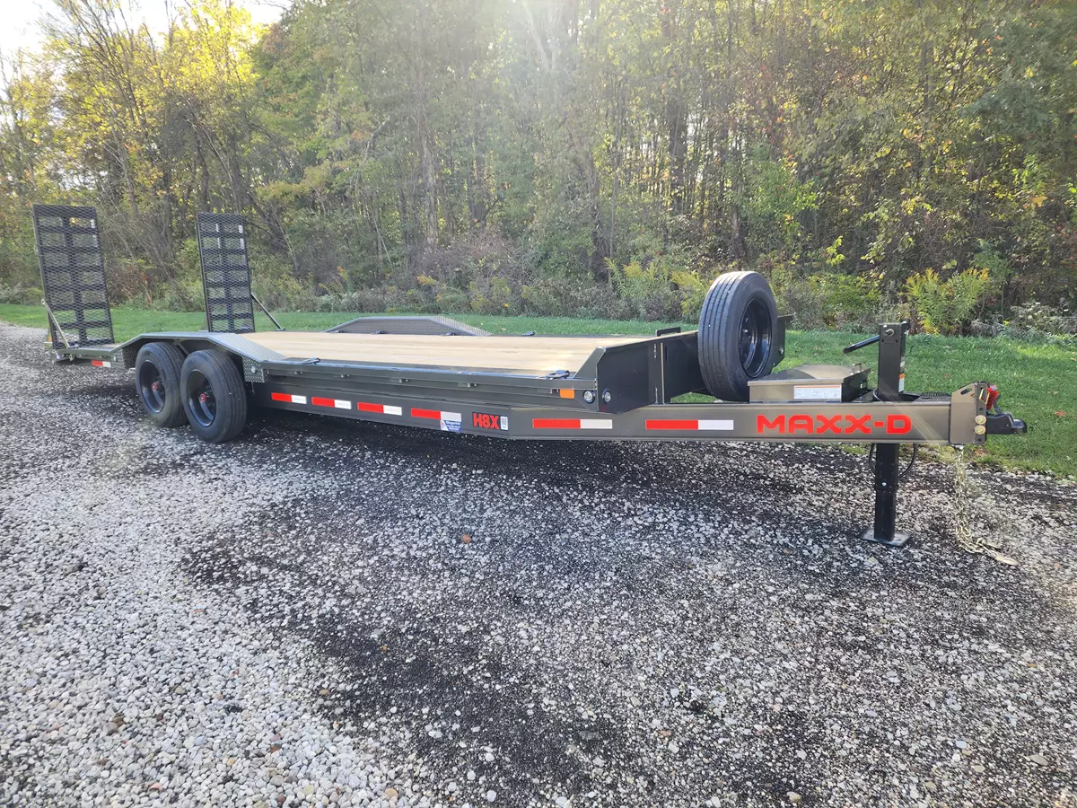 24ft Equipment Drive over Fender Trailer 