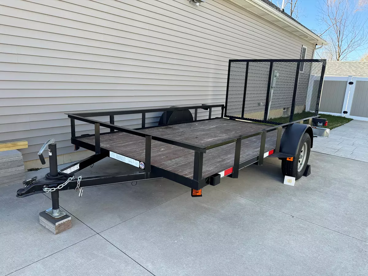 12’ utility trailer 