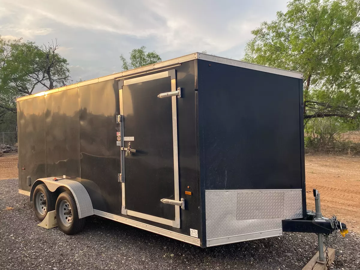 16’ x 7’ Enclosed Trailer