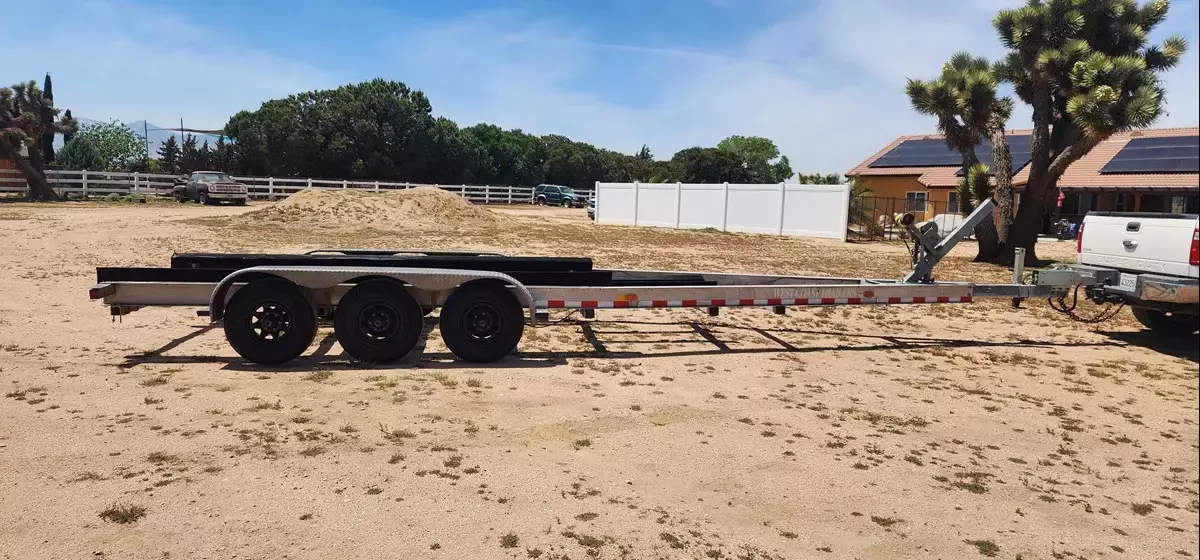 Triple Axle Boat Trailer 33ft up to 13,000lb Capacity