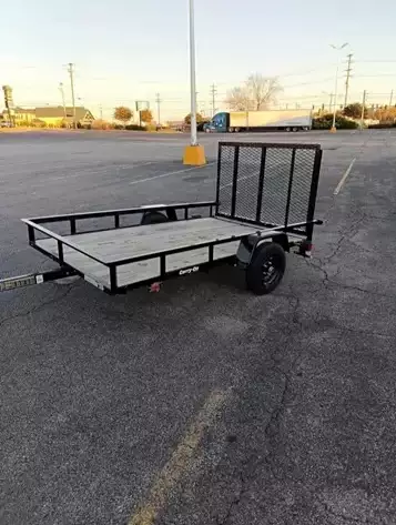 5'x8' Nice sturdy utility trailer