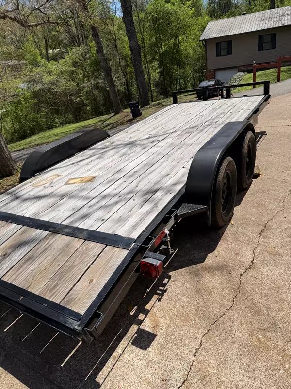 18' x 7' Car Hauler Trailer