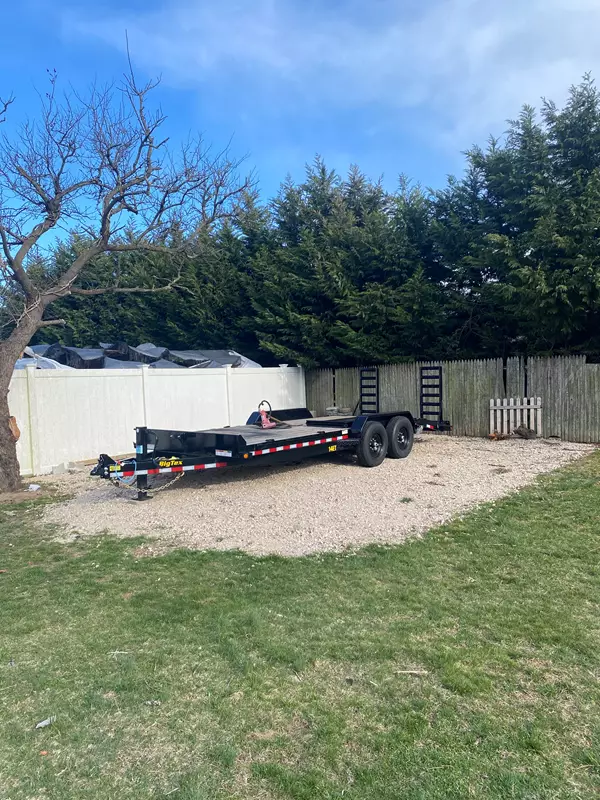 20' x 7' Equipment Trailer