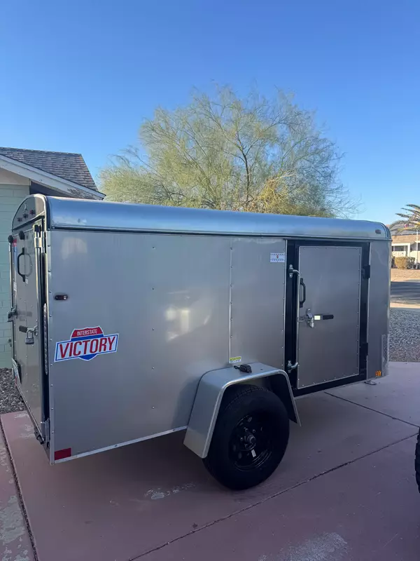 10’ Enclosed Utility Trailer