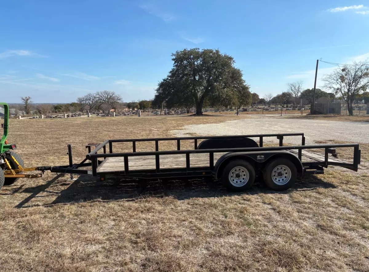 18’ Utility Trailer 