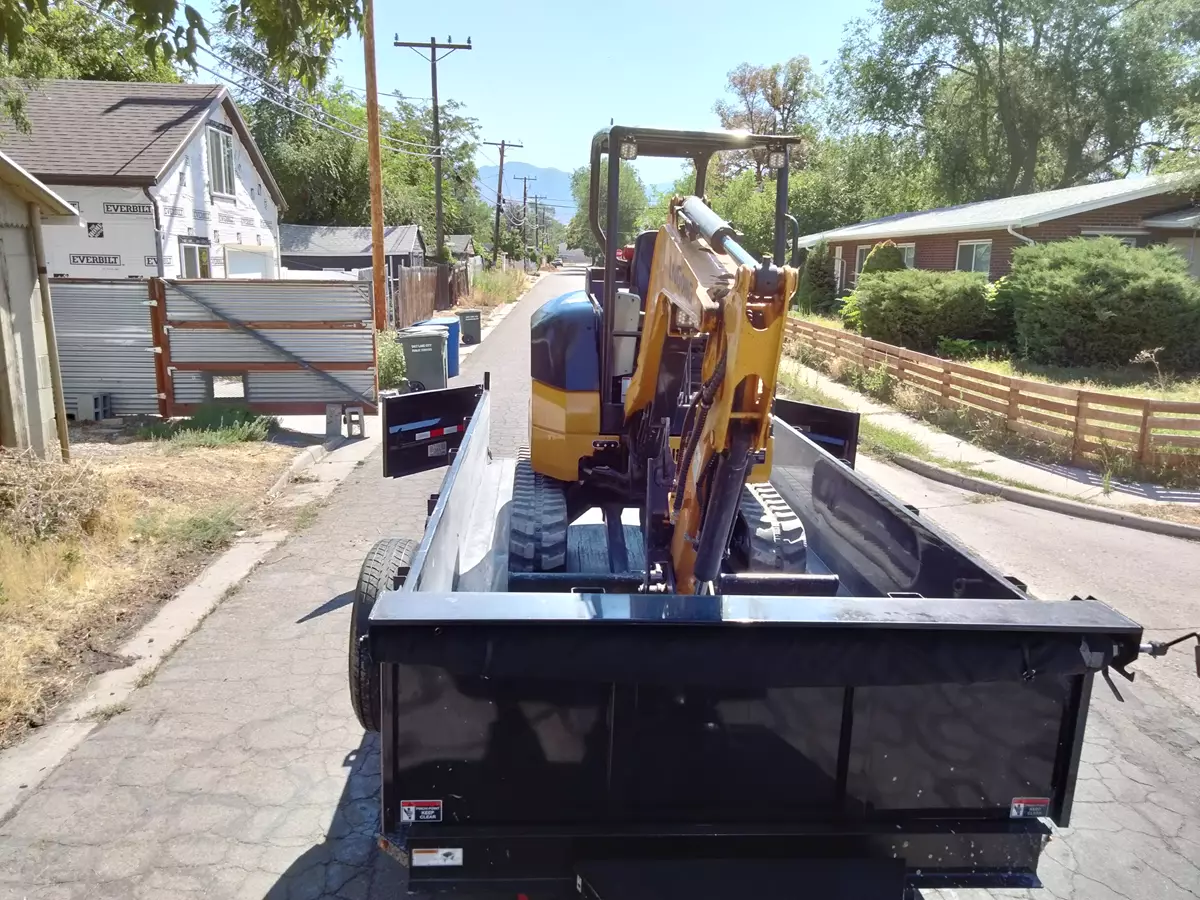 Heavy-Duty 16ft Dump Trailer 