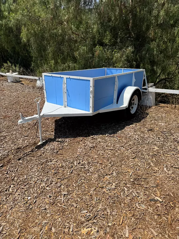 4' x 8' Icebox Express Utility Trailer