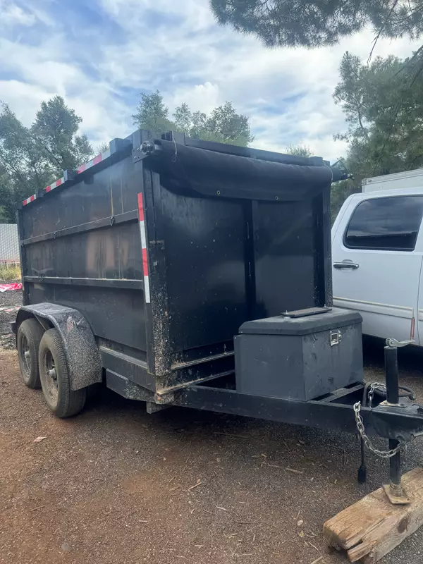 Dump Trailer 5x10 (4’ Walls)