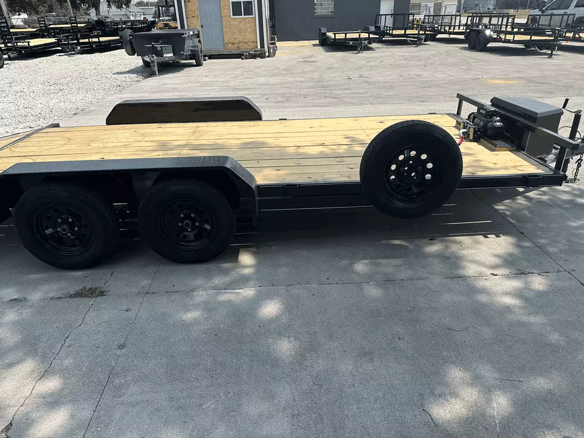83"x18' 7k Car Hauler with Winch